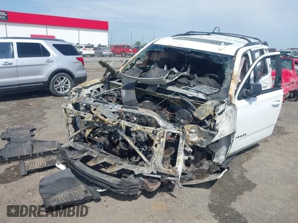 ✅ 2019 Chevrolet Tahoe LT • VIN: 1GNSKBKC2KR280113 • Lot: 42019091. Listed on IAAI with Not provided. Free auction sales archive from the USA and detailed vehicle history report at DreamBid. Image 6.