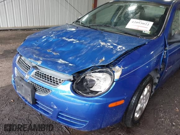 2005 Dodge Neon SXT z VIN 1B3ES56CX5D287430, wystawiony jako IAAI lot #42093022 z przebiegiem 157 668 mil mil oraz . Historia ofert i sprzedaży dostępna na DreamBid. Obrazek 6.