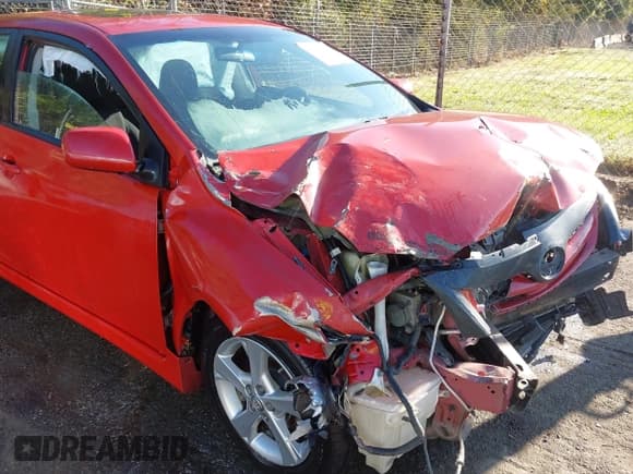 ✅ 2011 Toyota Corolla L • VIN: 2T1BU4EEXBC694911 • Lot: 43350865. Wystawiony na IAAI z przebiegiem 210 378 mil. Bezpłatny archiwum sprzedaży aukcyjnych z USA i szczegółowy raport historii pojazdu na DreamBid. Zdjęcie 16.