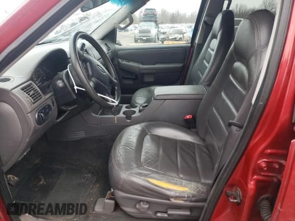 ✅ 2002 Ford Explorer XLT • VIN: 1FMDU73W12ZB33357 • Лот: 44722015. Опубликован ранее на Copart с пробегом Не указан. Бесплатный доступ к архиву аукционных продаж из США и подробный отчёт об истории автомобиля на DreamBid. Изображение 7.