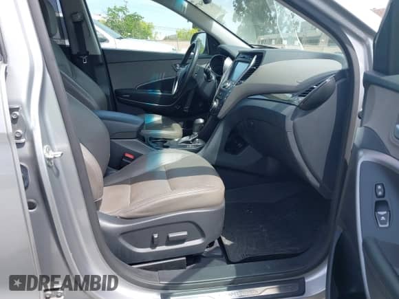 2015 Hyundai Santa Fe Limited with VIN KM8SR4HF4FU120590, listed as a IAAI auction lot 42054079 with 137,191 mi miles and . Bid and sale history available at DreamBid. Image 5.