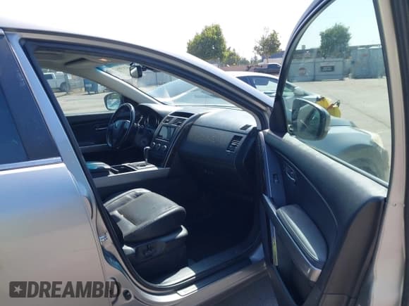 ✅ 2010 Mazda CX-9 Touring • VIN: JM3TB3MV8A0203144 • Lot: 42438812. Listed on IAAI with 197,667 mi. Free auction sales archive from the USA and detailed vehicle history report at DreamBid. Image 5.