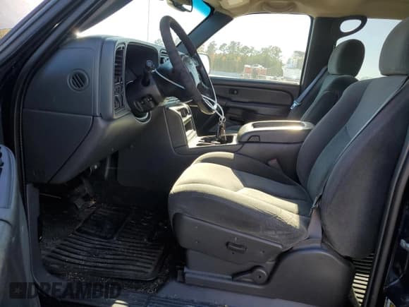 ✅ 2005 Chevrolet Silverado 1500 LS • VIN: 2GCEC13T051151893 • Лот: 81297004. Опубликован ранее на Copart с пробегом 211 306 миль. Бесплатный доступ к архиву аукционных продаж из США и подробный отчёт об истории автомобиля на DreamBid. Изображение 7.