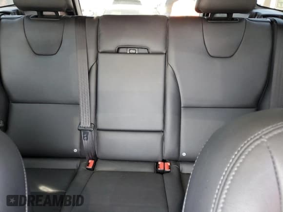 ✅ 2015 Volvo XC60 T6 • VIN: YV4902RBXF2599796 • Lot: 65756004. Wystawiony na Copart z przebiegiem Nie podano. Bezpłatny archiwum sprzedaży aukcyjnych z USA i szczegółowy raport historii pojazdu na DreamBid. Zdjęcie 10.