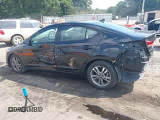 2018 Hyundai Elantra Value Edition z VIN 5NPD84LF3JH220108, wystawiony jako IAAI lot #43124055 z przebiegiem 54 805 mil mil oraz . Historia ofert i sprzedaży dostępna na DreamBid. Obrazek 6.