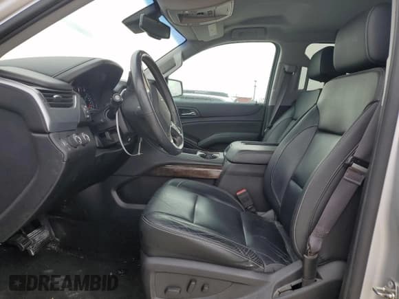 ✅ 2017 Chevrolet Suburban LT • VIN: 1GNSKHKC8HR179265 • Lot: 77441194. Wystawiony na Copart z przebiegiem 89 951 mil. Bezpłatny archiwum sprzedaży aukcyjnych z USA i szczegółowy raport historii pojazdu na DreamBid. Zdjęcie 7.