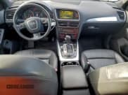 ✅ 2010 Audi Q5 Premium Plus • VIN: WA1MKAFP8AA085777 • Лот: 96632195. Опубликован ранее на Copart с пробегом 140 816 миль. Бесплатный доступ к архиву аукционных продаж из США и подробный отчёт об истории автомобиля на DreamBid. Изображение 8.