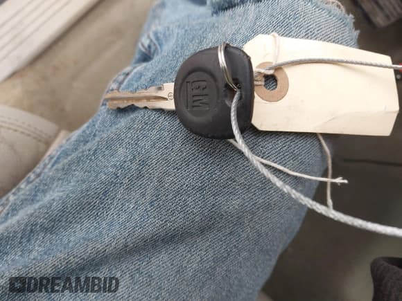 ✅ 2011 GMC Sierra 1500 SLE • VIN: 1GTR1VE04BZ407506 • Lot: 41703417. Wystawiony na IAAI z przebiegiem 231 572 mil. Bezpłatny archiwum sprzedaży aukcyjnych z USA i szczegółowy raport historii pojazdu na DreamBid. Zdjęcie 11.