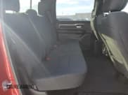 ✅ 2021 Ram 1500 Big Horn • VIN: 1C6SRFFT4MN579903 • Lot: 92254095. Wystawiony na Copart z przebiegiem 49 707 mil. Bezpłatny archiwum sprzedaży aukcyjnych z USA i szczegółowy raport historii pojazdu na DreamBid. Zdjęcie 11.