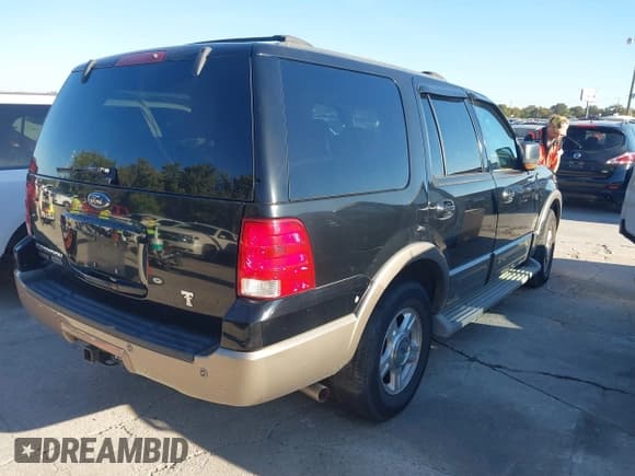✅ 2004 Ford Expedition Eddie Bauer • VIN: 1FMFU17LX4LB89986 • Лот: 43610372. Опубликован ранее на IAAI с пробегом 400 549 миль. Бесплатный доступ к архиву аукционных продаж из США и подробный отчёт об истории автомобиля на DreamBid. Изображение 4.