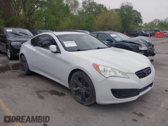 ✅ 2010 Hyundai Genesis Coupe R-Spec • VIN: KMHHT6KD0AU018646 • Lot: 42077089. Wystawiony na IAAI z przebiegiem 162 251 mil. Bezpłatny archiwum sprzedaży aukcyjnych z USA i szczegółowy raport historii pojazdu na DreamBid. Zdjęcie 1.