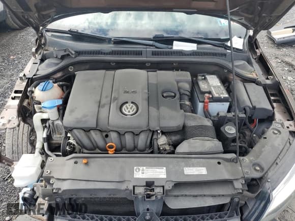 ✅ 2013 Volkswagen Jetta SE • VIN: 3VWDP7AJ8DM431330 • Lot: 56738795. Listed on Copart with 114,151 mi. Free auction sales archive from the USA and detailed vehicle history report at DreamBid. Image 11.