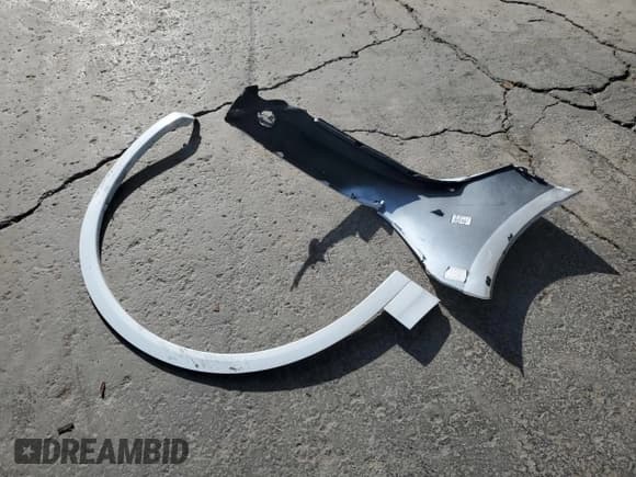 ✅ 2023 Audi SQ5 Sportback Premium Plus • VIN: WA124AFY3P2032515 • Лот: 84814574. Опубликован ранее на Copart с пробегом 17 901 миль. Бесплатный доступ к архиву аукционных продаж из США и подробный отчёт об истории автомобиля на DreamBid. Изображение 15.