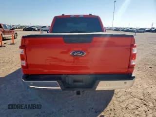 ✅ 2021 Ford F-150 XL • VIN: 1FTMF1CBXMKF07498 • Lot: 81394055. Wystawiony na Copart z przebiegiem 35 849 mil. Bezpłatny archiwum sprzedaży aukcyjnych z USA i szczegółowy raport historii pojazdu na DreamBid. Zdjęcie 6.