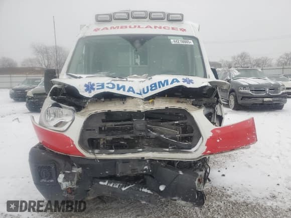 ✅ 2019 Ford Transit • VIN: 1FDYR2CMXKKA94961 • Lot: 44216665. Wystawiony na Copart z przebiegiem 219 515 mil. Bezpłatny archiwum sprzedaży aukcyjnych z USA i szczegółowy raport historii pojazdu na DreamBid. Zdjęcie 5.