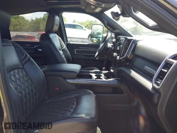 ✅ 2021 Ram 2500 Big Horn • VIN: 3C6UR5DL2MG643340 • Lot: 42562939. Listed on IAAI with 48,365 mi. Free auction sales archive from the USA and detailed vehicle history report at DreamBid. Image 5.