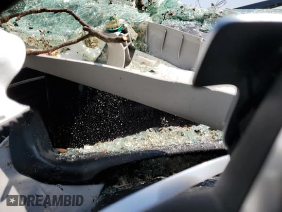 ✅ 2022 Hyundai Tucson Limited • VIN: 5NMJE3AE7NH125635 • Lot: 67481424. Wystawiony na Copart z przebiegiem Nie podano. Bezpłatny archiwum sprzedaży aukcyjnych z USA i szczegółowy raport historii pojazdu na DreamBid. Zdjęcie 9.