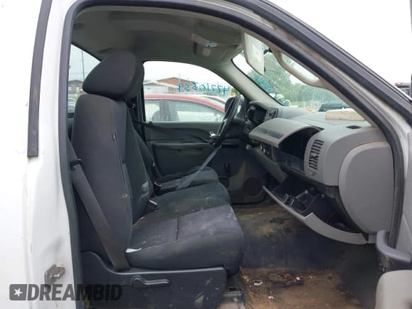 ✅ 2010 Chevrolet Silverado 1500 Work Truck • VIN: 1GCPCPEXXAZ225513 • Lot: 42210339. Listed on IAAI with 329,976 mi. Free auction sales archive from the USA and detailed vehicle history report at DreamBid. Image 5.