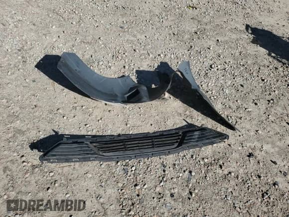 2015 Chevrolet Equinox LT z VIN 2GNFLGEK1F6212109, wystawiony jako Copart lot #86817325 z przebiegiem 127 915 mil mil oraz Szkoda całkowita • Salvage title. Historia ofert i sprzedaży dostępna na DreamBid. Obrazek 13.