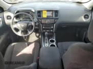 ✅ 2015 Nissan Pathfinder SL • VIN: 5N1AR2MM2FC639017 • Lot: 81051075. Listed on Copart with 127,774 mi. Free auction sales archive from the USA and detailed vehicle history report at DreamBid. Image 8.