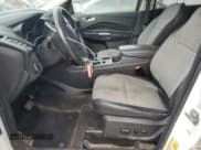 ✅ 2019 Ford Escape SE • VIN: 1FMCU9GD8KUA64342 • Lot: 69411795. Wystawiony na Copart z przebiegiem 120 765 mil. Bezpłatny archiwum sprzedaży aukcyjnych z USA i szczegółowy raport historii pojazdu na DreamBid. Zdjęcie 7.