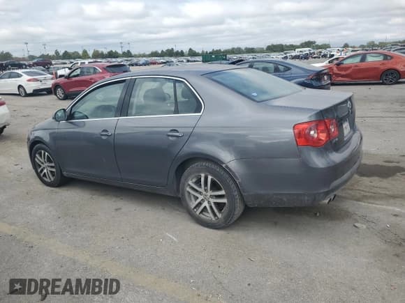 ✅ 2006 Volkswagen Jetta 2.5L • VIN: 3VWRG71K26M690381 • Лот: 85583905. Опубликован ранее на Copart с пробегом 175 865 миль. Бесплатный доступ к архиву аукционных продаж из США и подробный отчёт об истории автомобиля на DreamBid. Изображение 2.