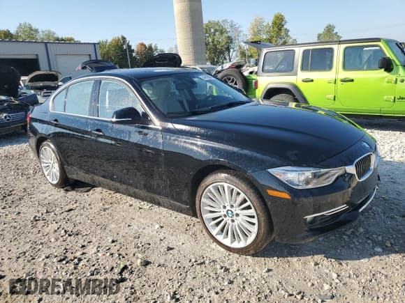 ✅ 2015 BMW 3 Series 328i xDrive • VIN: WBA3B3C50FF548891 • Лот: 84816605. Опубликован ранее на Copart с пробегом 41 631 миль. Бесплатный доступ к архиву аукционных продаж из США и подробный отчёт об истории автомобиля на DreamBid. Изображение 4.