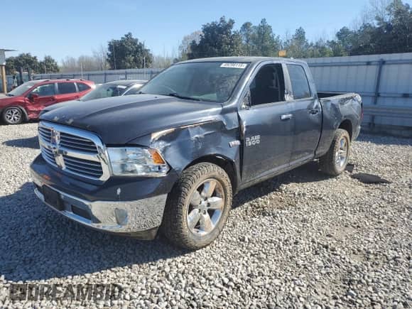 2018 Ram 1500 SLT z VIN 1C6RR7GT3JS199354, wystawiony jako Copart lot #49298115 z przebiegiem 87 506 mil mil oraz Szkoda całkowita • Salvage title. Historia ofert i sprzedaży dostępna na DreamBid. Obrazek 1.