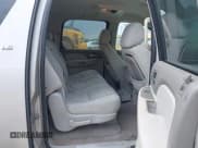 ✅ 2009 Chevrolet Suburban LS • VIN: 1GNFC16029R201204 • Lot: 42855407. Listed on IAAI with 220,289 mi. Free auction sales archive from the USA and detailed vehicle history report at DreamBid. Image 8.