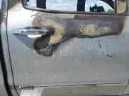 ✅ 2018 GMC Sierra 2500HD Denali • VIN: 1GT12UEY2JF114911 • Lot: 61385685. Wystawiony na Copart z przebiegiem Nie podano. Bezpłatny archiwum sprzedaży aukcyjnych z USA i szczegółowy raport historii pojazdu na DreamBid. Zdjęcie 10.