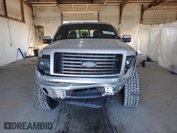 ✅ 2012 Ford F-150 FX4 • VIN: 1FTFW1EF2CKE06298 • Lot: 81956025. Wystawiony na Copart z przebiegiem 208 694 mil. Bezpłatny archiwum sprzedaży aukcyjnych z USA i szczegółowy raport historii pojazdu na DreamBid. Zdjęcie 5.
