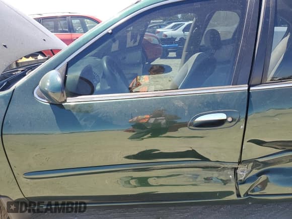 ✅ 2001 Nissan Maxima GXE • VIN: JN1CA31D41T606921 • Лот: 66935545. Опубликован ранее на Copart с пробегом 231 390 миль. Бесплатный доступ к архиву аукционных продаж из США и подробный отчёт об истории автомобиля на DreamBid. Изображение 7.