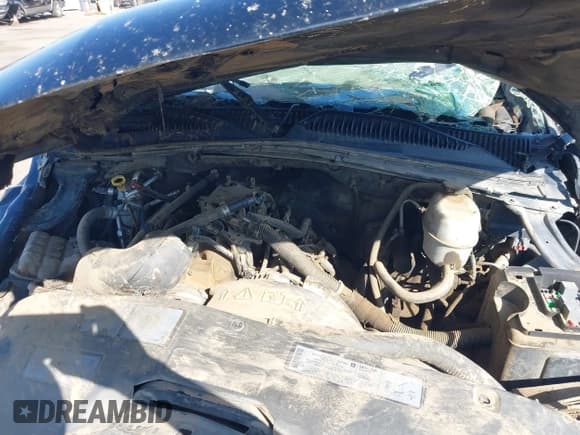 ✅ 2004 Chevrolet Suburban LS • VIN: 3GNFK16T34G118032 • Lot: 42991411. Listed on IAAI with Not provided. Free auction sales archive from the USA and detailed vehicle history report at DreamBid. Image 10.