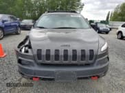 ✅ 2017 Jeep Cherokee Trailhawk • VIN: 1C4PJMBS0HW577055 • Lot: 56428235. Listed on Copart with 137,296 mi. Free auction sales archive from the USA and detailed vehicle history report at DreamBid. Image 5.
