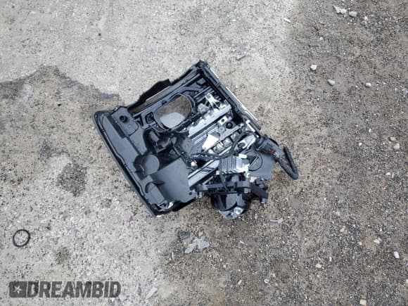 ✅ 2017 Chevrolet Silverado 1500 LTZ • VIN: 3GCUKSEJXHG396339 • Lot: 93561295. Wystawiony na Copart z przebiegiem 104 973 mil. Bezpłatny archiwum sprzedaży aukcyjnych z USA i szczegółowy raport historii pojazdu na DreamBid. Zdjęcie 12.