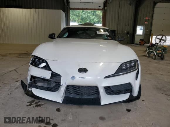 ✅ 2023 Toyota Supra 3.0 • VIN: WZ1DB0G09PW060627 • Lot: 60958585. Listed on Copart with 26,657 mi. Free auction sales archive from the USA and detailed vehicle history report at DreamBid. Image 5.