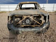 ✅ 2019 GMC Sierra 2500HD • VIN: 1GT12NEG1KF245651 • Lot: 72247804. Wystawiony na Copart z przebiegiem Nie podano. Bezpłatny archiwum sprzedaży aukcyjnych z USA i szczegółowy raport historii pojazdu na DreamBid. Zdjęcie 5.