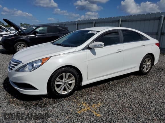 ✅ 2014 Hyundai Sonata GLS • VIN: 5NPEB4AC1EH921962 • Lot: 76528124. Listed on Copart with 46,105 mi. Free auction sales archive from the USA and detailed vehicle history report at DreamBid. Image 1.
