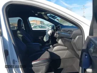 ✅ 2023 Ford Escape ST-Line • VIN: 1FMCU0MNXPUA25669 • Лот: 43452624. Опубликован ранее на IAAI с пробегом 29 870 миль. Бесплатный доступ к архиву аукционных продаж из США и подробный отчёт об истории автомобиля на DreamBid. Изображение 5.