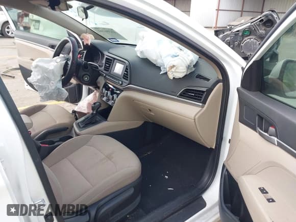 ✅ 2019 Hyundai Elantra SE • VIN: 5NPD74LF5KH492891 • Lot: 43386161. Listed on IAAI with 112,045 mi. Free auction sales archive from the USA and detailed vehicle history report at DreamBid. Image 5.