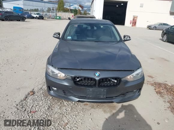 ✅ 2015 BMW 3 Series 328i xDrive • VIN: WBA3B5G56FNS14005 • Lot: 43557267. Listed on IAAI with 154,547 mi. Free auction sales archive from the USA and detailed vehicle history report at DreamBid. Image 12.