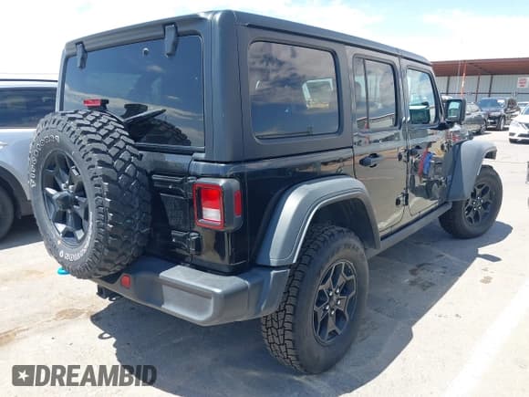 ✅ 2023 Jeep Wrangler • VIN: 1C4JJXN65PW628974 • Lot: 42867075. Wystawiony na IAAI z przebiegiem 62 357 mil. Bezpłatny archiwum sprzedaży aukcyjnych z USA i szczegółowy raport historii pojazdu na DreamBid. Zdjęcie 6.