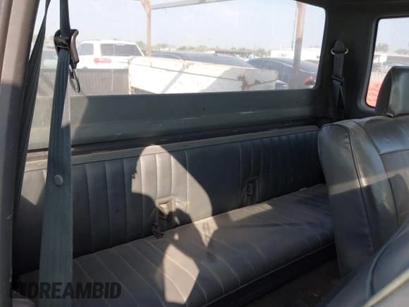 ✅ 1993 Ford F-150 S • VIN: 1FTEX15Y4PKB52545 • Lot: 43361131. Wystawiony na IAAI z przebiegiem 189 484 mil. Bezpłatny archiwum sprzedaży aukcyjnych z USA i szczegółowy raport historii pojazdu na DreamBid. Zdjęcie 8.