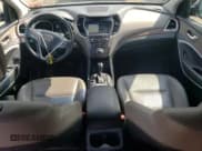 ✅ 2017 Hyundai Santa Fe SE Ultimate • VIN: KM8SRDHF0HU213688 • Lot: 63267714. Wystawiony na Copart z przebiegiem 57 481 mil. Bezpłatny archiwum sprzedaży aukcyjnych z USA i szczegółowy raport historii pojazdu na DreamBid. Zdjęcie 8.