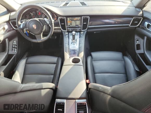 ✅ 2011 Porsche Panamera • VIN: WP0AA2A70BL010148 • Lot: 91827215. Listed on Copart with 96,464 mi. Free auction sales archive from the USA and detailed vehicle history report at DreamBid. Image 8.