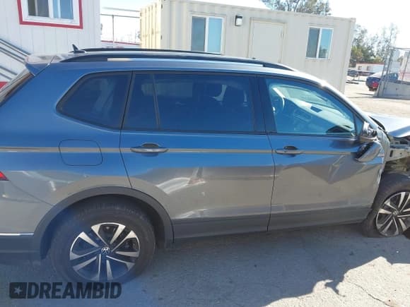 ✅ 2022 Volkswagen Tiguan S • VIN: 3VV1B7AX9NM055507 • Лот: 41383597. Опубликован ранее на IAAI с пробегом 25 546 миль. Бесплатный доступ к архиву аукционных продаж из США и подробный отчёт об истории автомобиля на DreamBid. Изображение 14.