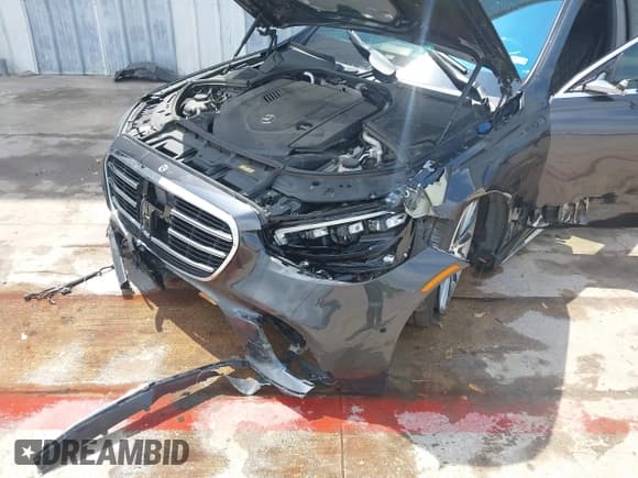 ✅ 2023 Mercedes-Benz S 580 • VIN: W1K6G7GB6PA198518 • Лот: 42043439. Опубликован ранее на IAAI с пробегом 39 643 миль. Бесплатный доступ к архиву аукционных продаж из США и подробный отчёт об истории автомобиля на DreamBid. Изображение 6.