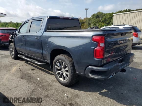 ✅ 2022 Chevrolet Silverado 1500 RST • VIN: 1GCUYEET2NZ183334 • Лот: 80352725. Опубликован ранее на Copart с пробегом 63 323 миль. Бесплатный доступ к архиву аукционных продаж из США и подробный отчёт об истории автомобиля на DreamBid. Изображение 2.