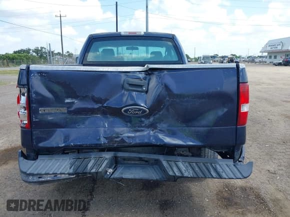 ✅ 2005 Ford F-150 XL • VIN: 1FTRF12205NB72906 • Lot: 42944020. Listed on IAAI with 154,681 mi. Free auction sales archive from the USA and detailed vehicle history report at DreamBid. Image 17.