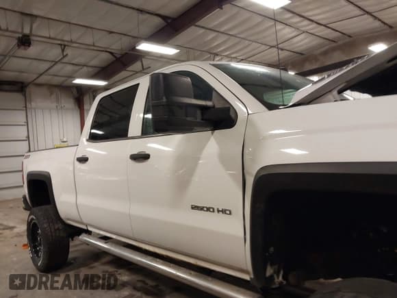 ✅ 2015 Chevrolet Silverado 2500HD LT • VIN: 1GC1KVE8XFF157924 • Lot: 41787811. Listed on IAAI with 224,244 mi. Free auction sales archive from the USA and detailed vehicle history report at DreamBid. Image 14.